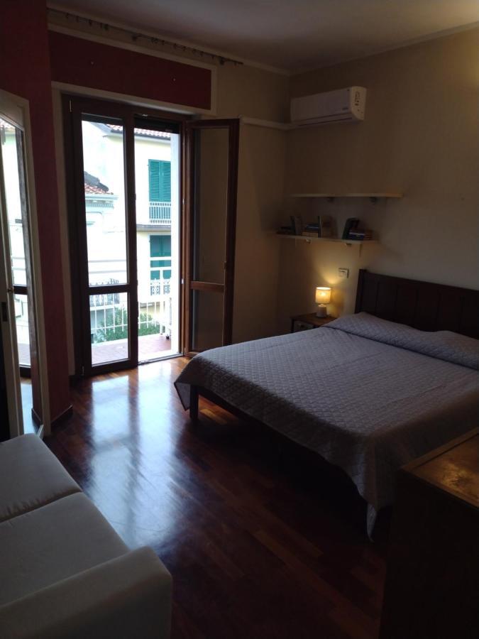 Mazzini Affittacamere Viareggio Exterior foto